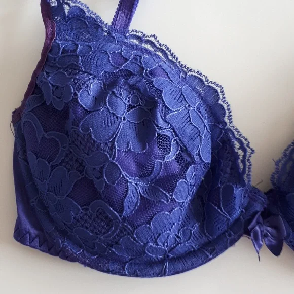 Padded Bra - Picture 2 of 6